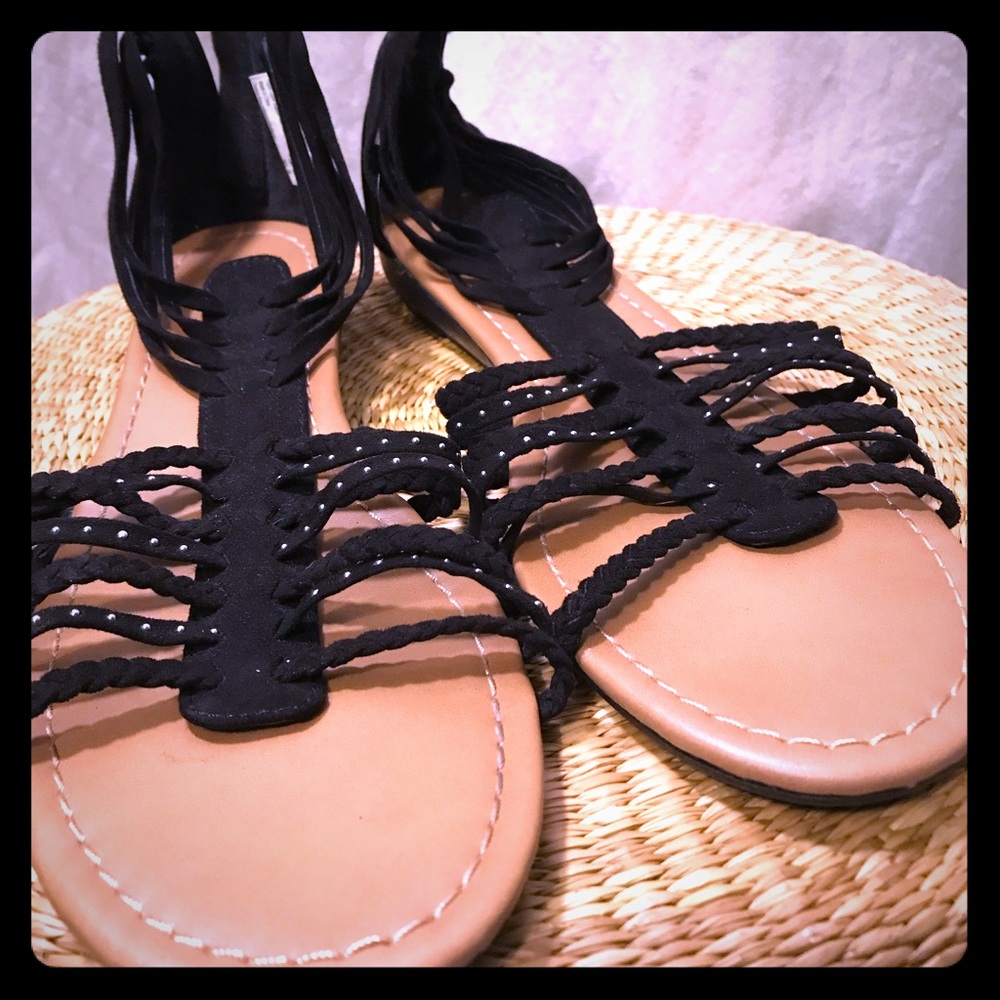 Size 11 American eagle sandals.